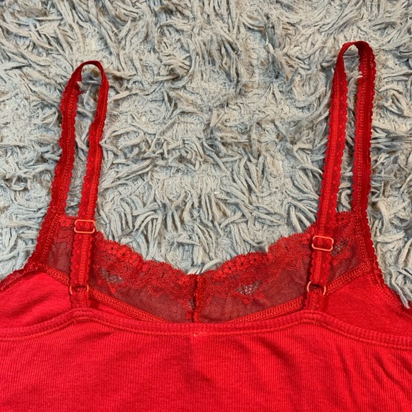 Vintage Y2K Old Navy red floral lace trim ribbed tank top sz M - Picture 5 of 12